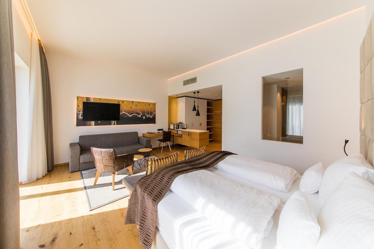 Hotel Klinglhuber เครมส์ อัน แดร์โดเนา ภายนอก รูปภาพ